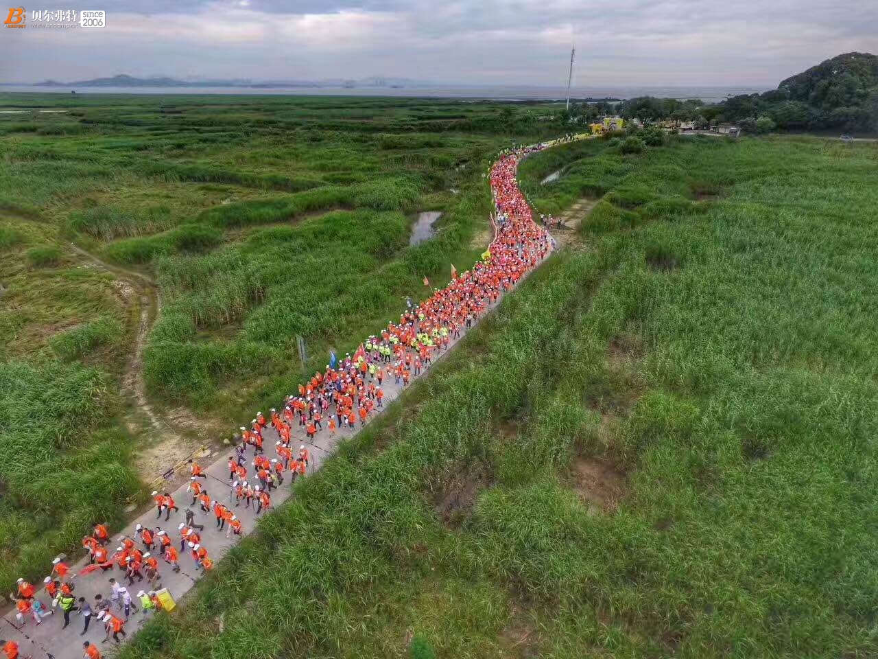 人物｜综合今日关键词：赛事消费、职业赛事和商业活动同步发力、暑期体育档多线升温，后续发展值得关注