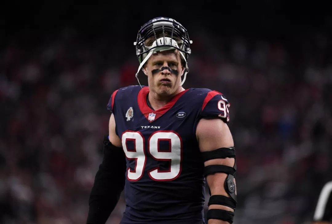盘点|NFL视角看季前赛名单悬念升温,四分卫轮换安排受关注值得细读,球迷讨论提前升温 盘点|NFL视角看季前赛名单悬念升温,四分卫轮换安排受关注值得细读,球迷讨论提前升温