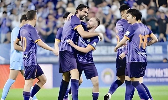 深一度｜一线看点｜夏窗转会传闻继续升温：黑马会不会继续狂奔？