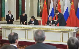 争议|综合视角看周末体育直播表排满,球迷在多项赛事间切换值得细读,看点比想象更多 争议|综合视角看周末体育直播表排满,球迷在多项赛事间切换值得细读,看点比想象更多