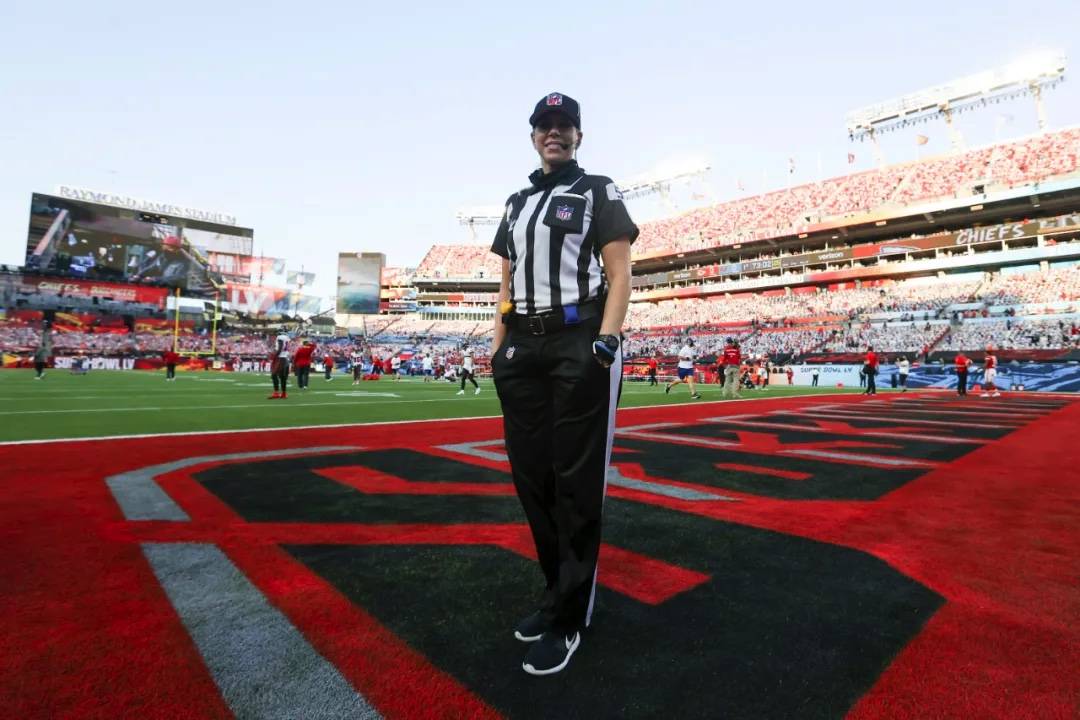 快讯｜NFL焦点转向项目推广，联盟旗腰足球赛事热度提升，持续吸睛，赛前气氛已经拉满