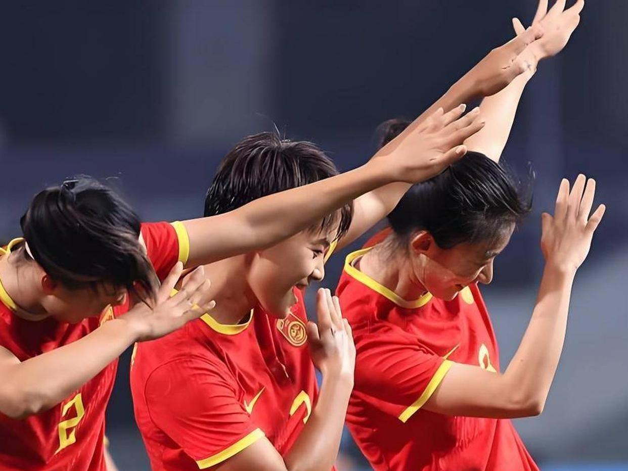 争议｜女足亚洲杯备战话题升温，成为今日足球焦点，国家队阵容竞争加剧，体坛热度继续上扬