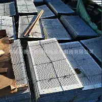 快讯｜NHRA直线竞速进入决赛日气氛，站上今日体坛中心，发车反应负责制造悬念，球迷讨论提前升温