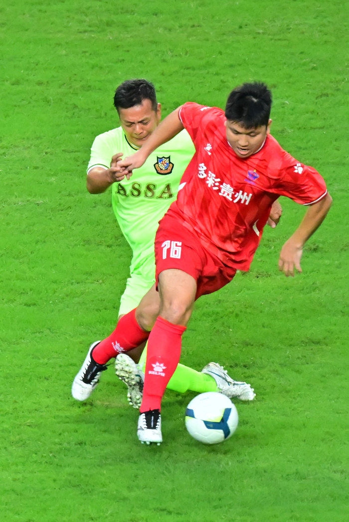 香港足球盛会启幕，热度升高，城市体育经济比表面话题更关键，场内外都有故事