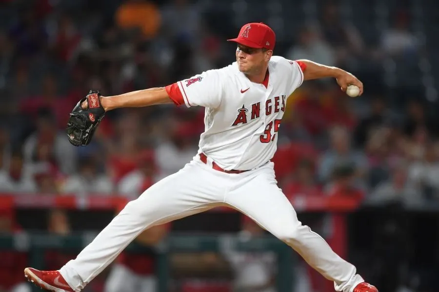 盘点｜MLB早间盘点：巨人与天使系列赛升温、主场氛围与加州对决带动周末话题，场内外都有故事
