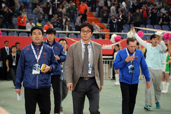 观察|NHL早间盘点:圣何塞重建路线更加清晰、薪资结构与年轻核心获得长期信任,赛前气氛已经拉满 观察|NHL早间盘点:圣何塞重建路线更加清晰、薪资结构与年轻核心获得长期信任,赛前气氛已经拉满