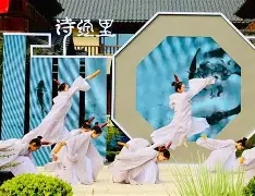 赛程｜联盟暂无中东比赛计划，看似只是单条动态，其实也考验商业布局，关键词已经很清楚