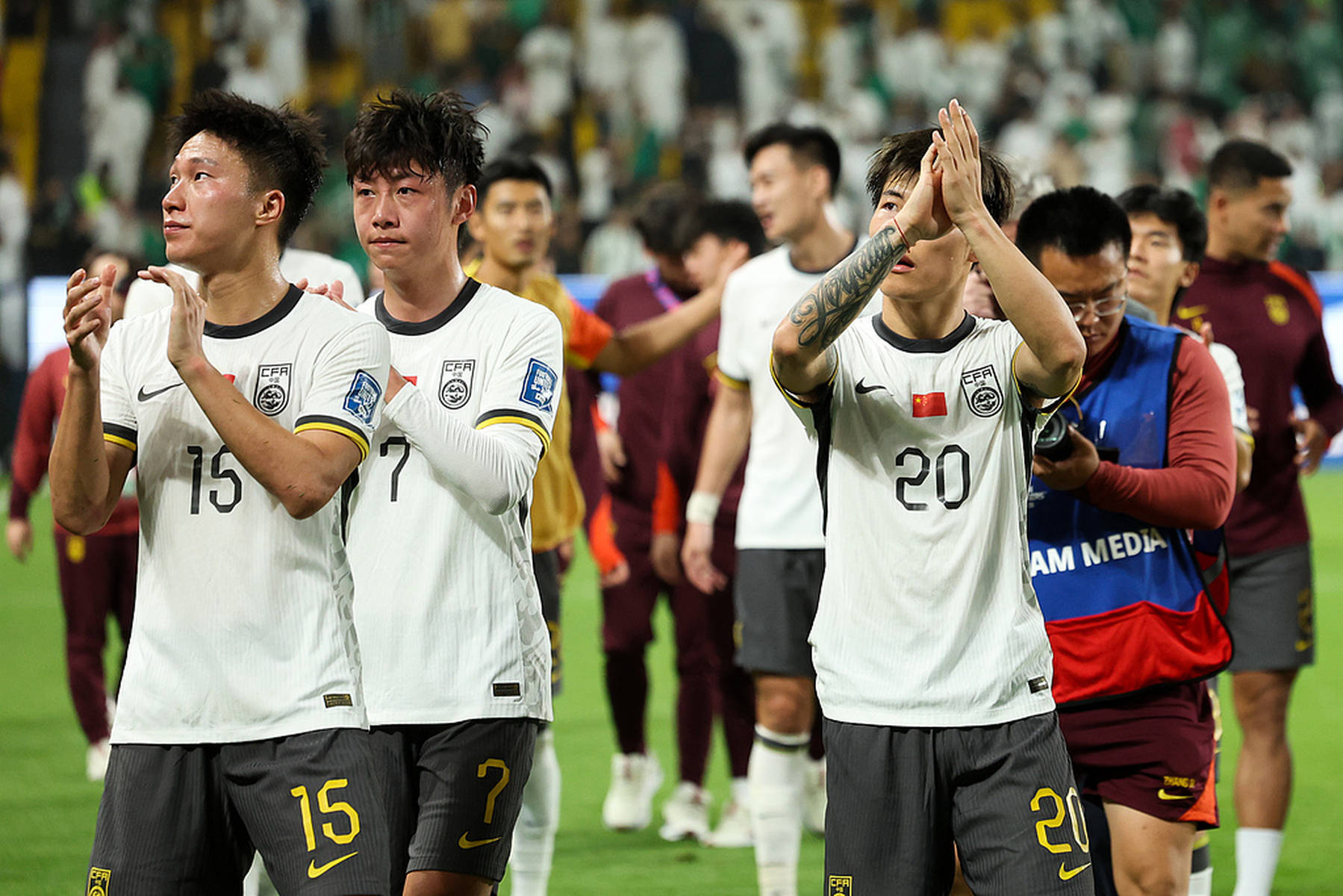 现场｜人物线：全球体育市场进入盛夏高峰会否成为今日最大转折？