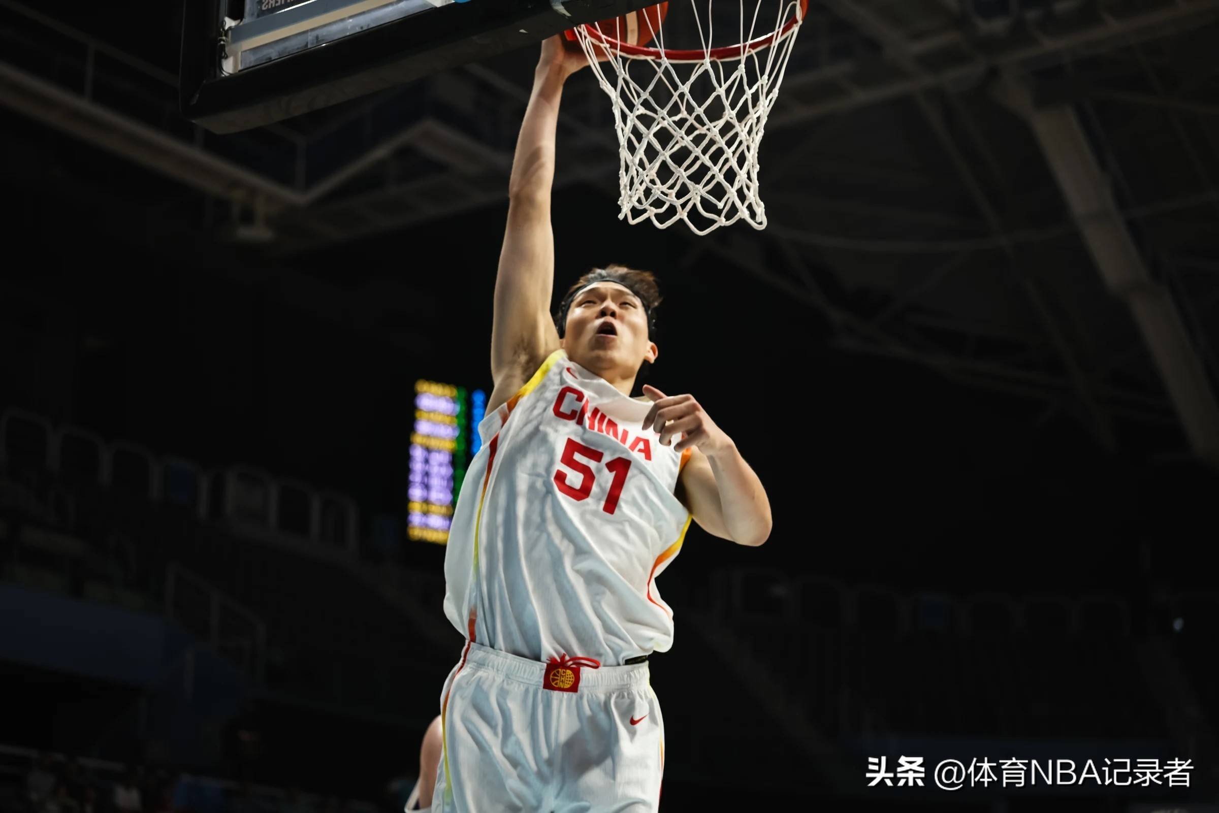 现场｜NBA早间盘点：联盟暂无中东比赛计划、商业布局与海外赛安排受到关注，关键词已经很清楚