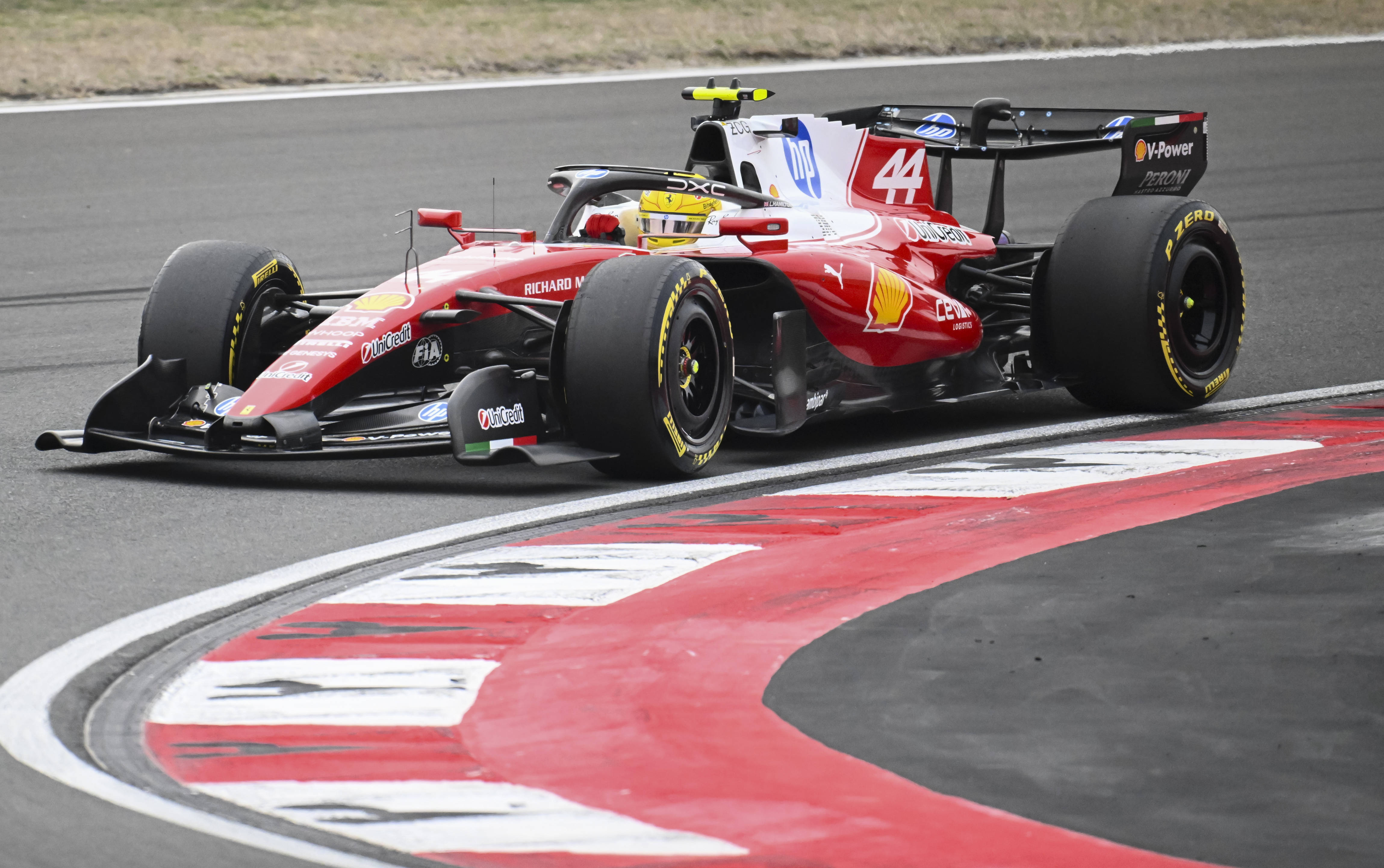 快讯｜F1早间盘点：安东内利扩大积分榜领先、年度走势与暑休前冠军形势更加清晰，后续发展值得关注