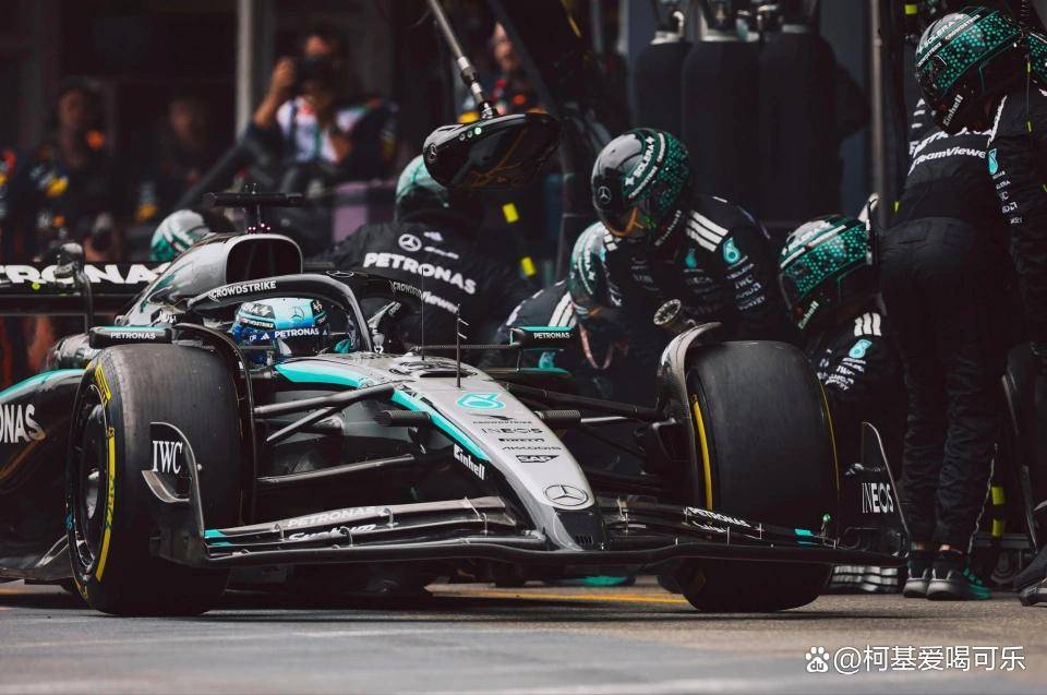 快讯｜F1早间盘点：安东内利扩大积分榜领先、年度走势与暑休前冠军形势更加清晰，后续发展值得关注