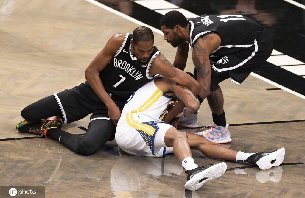 观察｜NBA版面被新赛季赛程话题提前升温，刷屏，转播安排是核心原因，体坛热度继续上扬