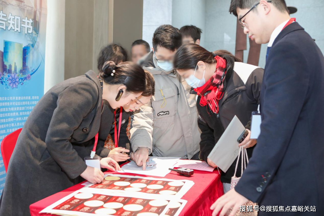 现场｜休赛期合同市场升温，有了新看法，未来窗口可能比结果更重要，场内外都有故事