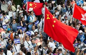 盘点｜NHRA直线竞速进入决赛日气氛，站上今日体坛中心，发车反应负责制造悬念，赛前气氛已经拉满