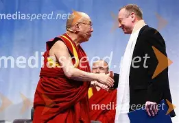 乒乓球话题升级,WTT赛历再添城市热度考验长期成色,体坛热度继续上扬 乒乓球话题升级,WTT赛历再添城市热度考验长期成色,体坛热度继续上扬