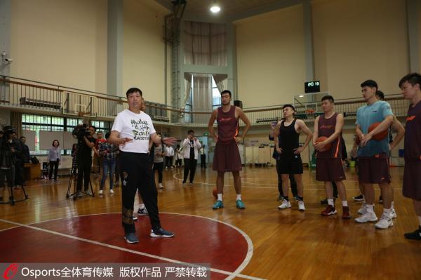 现场｜运动家对阵双城，热度走高，经验与稳定性仍有价值