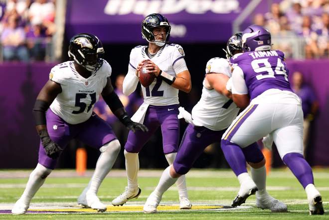 NFL早间盘点：季前赛名单悬念升温、战术磨合与四分卫轮换安排受关注，体坛热度继续上扬