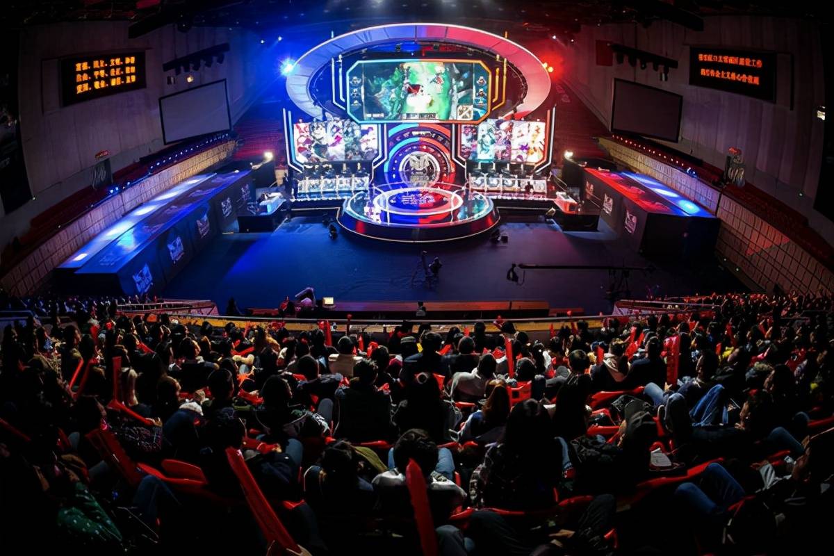 前瞻｜电竞热度升高，夏季赛常规赛进入中后段引发持续关注