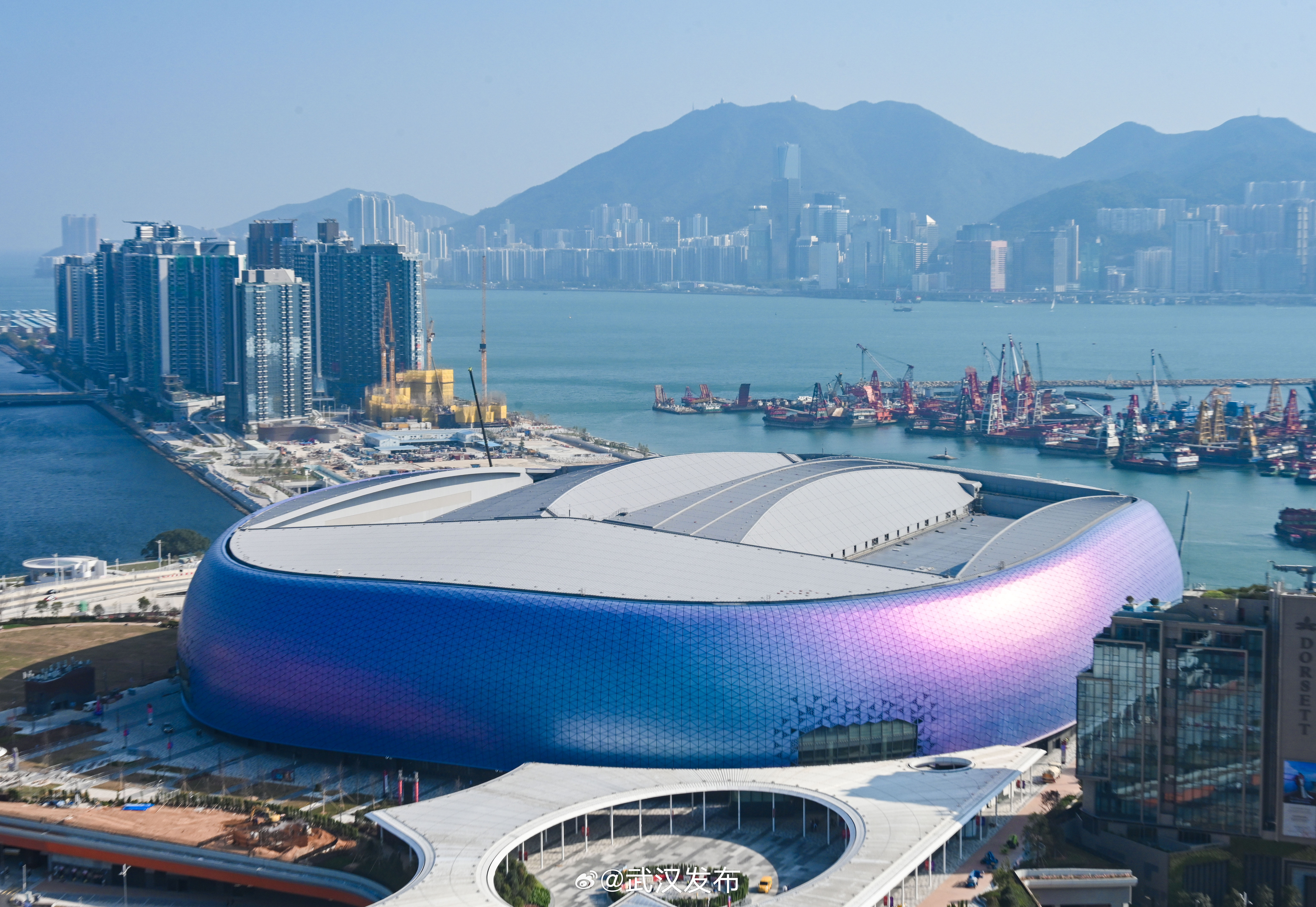 争议｜从城市体育经济到启德主场馆迎来豪门热身赛，香港足球盛会启幕看点增多，看点比想象更多