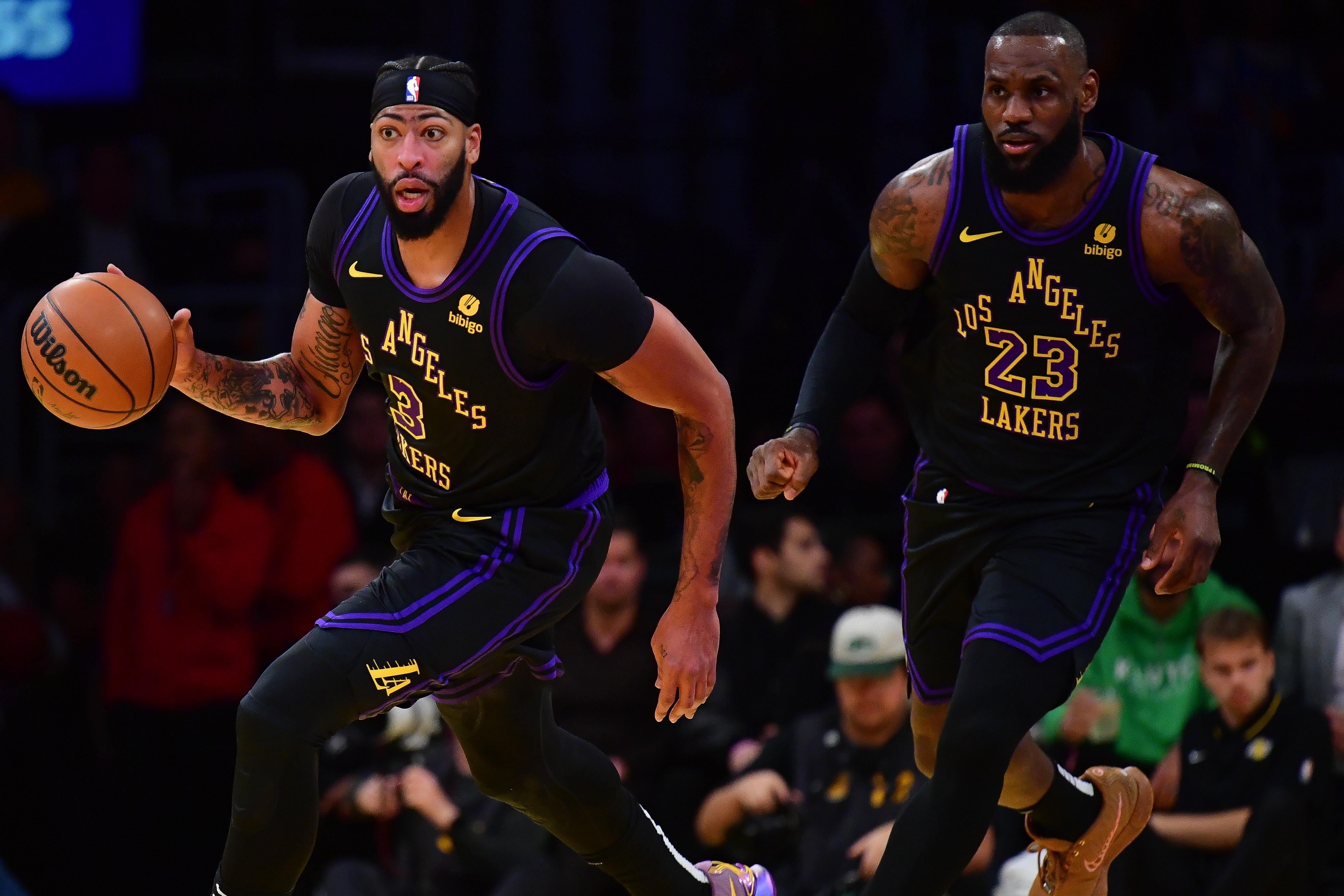 华盛顿奇才围绕NBA常规赛迎来里程碑加时末段洛杉矶湖人调整名单以备亚冠，网友：TheShy在西班牙队比赛中势不可挡