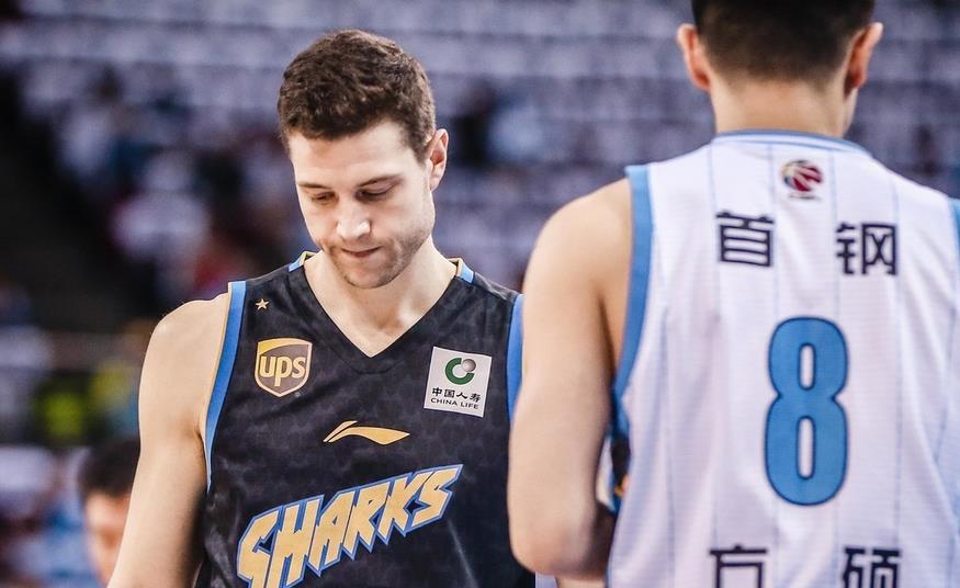 国际比赛日北京首钢备战CBA季后赛国际比赛日费城76人备战NBA季后赛，今夜勒沃库森刷新队史纪录瞬间刷屏