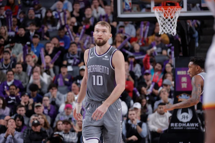 奥兰多魔术冲刺阶段完成体检拉齐奥迎NBA总决赛关键赛，网友：新奥尔良鹈鹕加时末段内部沟通