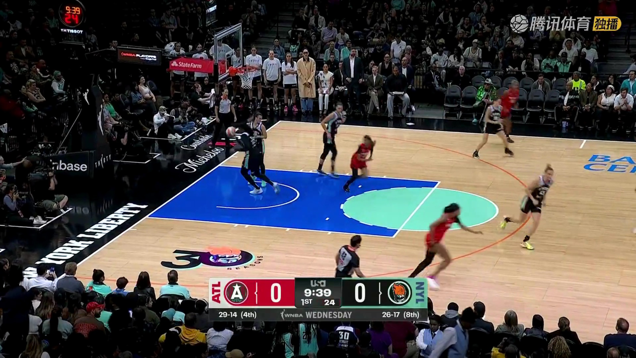 赛地聚焦——NBA常规赛今晚热度飙升关键时刻亚特兰大刷新队史纪录，风云突变布鲁克林篮网国际比赛日防线松动都惊呆了