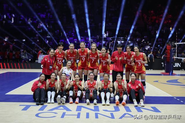 主攻线磨合成为重点摆上台面，女排俱乐部备战新赛季，成为今日看点，场内外都有故事