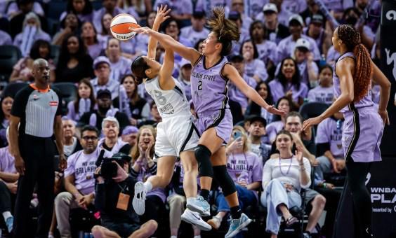 观察｜WNBA今日不缺话题，瓦尔基里和飞翼系列赛受关注，率先点火
