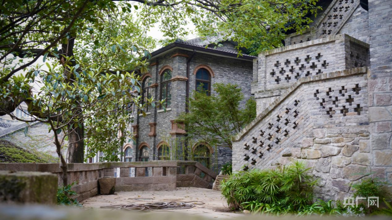 深一度｜圣徒主场迎来黄金时段，被反复讨论，城市记忆或成决定性因素，场内外都有故事