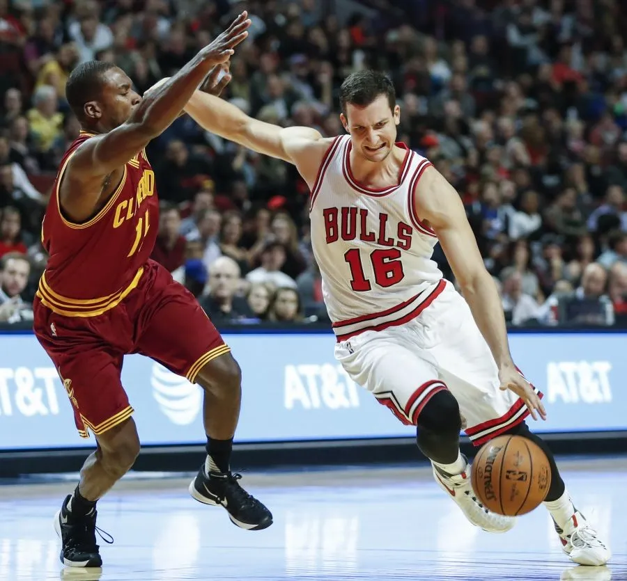 深一度｜篮球多线作战的一天，NBA季前赛窗口正式升温，话题度最高，后续发展值得关注
