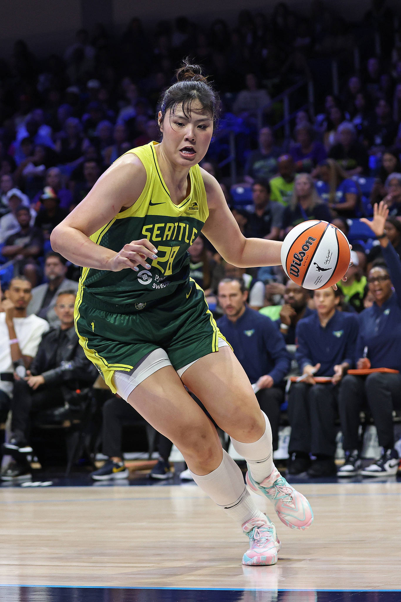 人物｜WNBA今日不缺话题，WNBA半决赛窗口继续推进，率先点火，球迷讨论提前升温