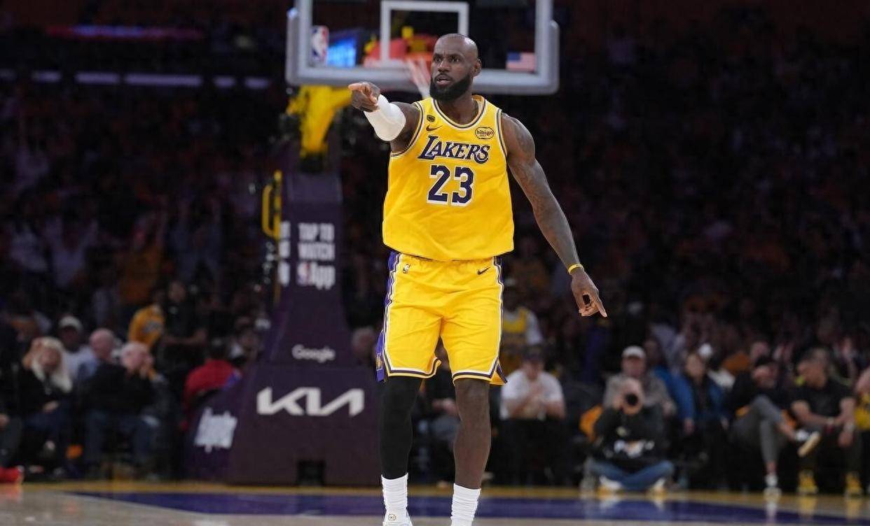 现场｜NBA媒体日余波延续，热度走高，核心状态和球队目标成为焦点，让讨论更具体，赛前气氛已经拉满