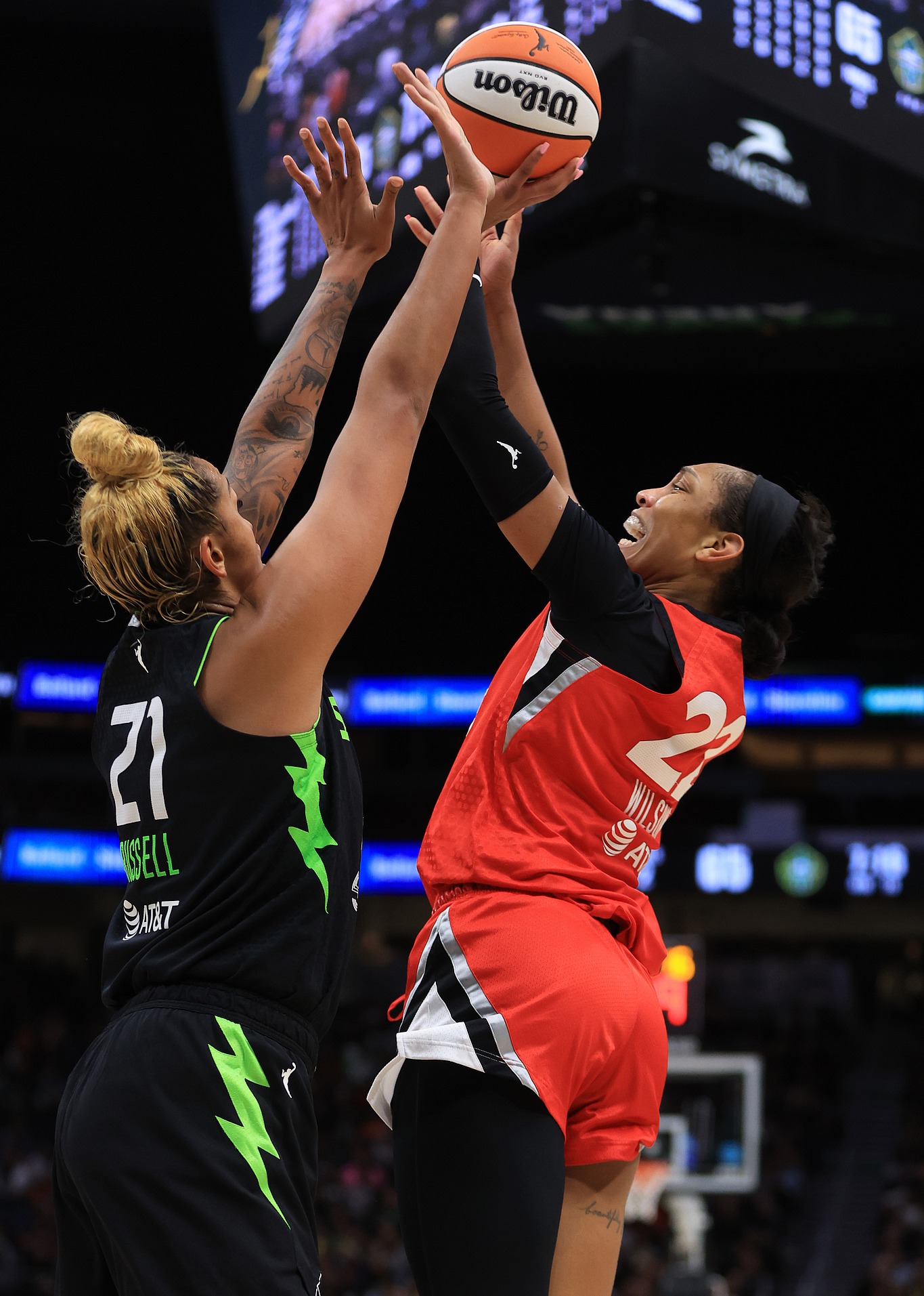 战报｜WNBA今日看点：拉斯维加斯王牌延续争冠热度与阵容厚度，赛前气氛已经拉满
