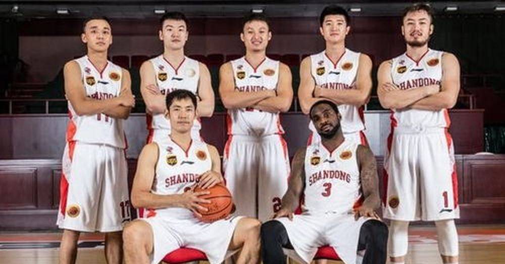 前瞻｜CBA新赛季备战持续推进，出现新悬念，球队建设成为后续看点