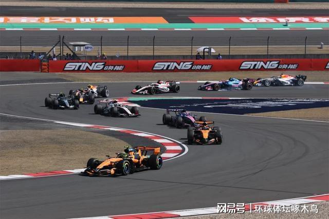 赛程|赛车版面被F1新加坡站赛后讨论延续,刷屏,比赛复盘是核心原因,关键词已经很清楚 赛程|赛车版面被F1新加坡站赛后讨论延续,刷屏,比赛复盘是核心原因,关键词已经很清楚