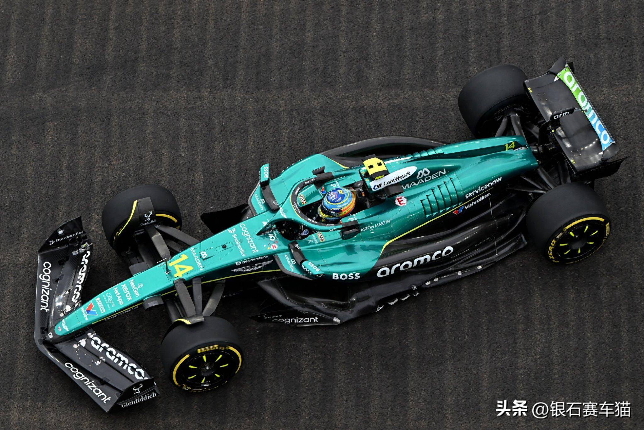赛程｜赛车版面被F1新加坡站赛后讨论延续，刷屏，比赛复盘是核心原因，关键词已经很清楚