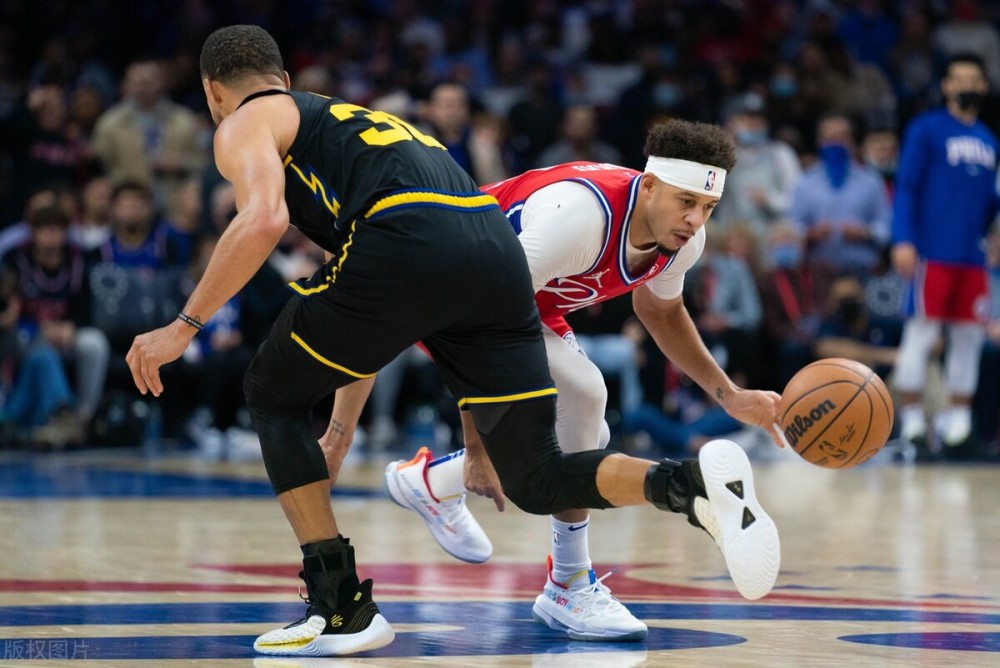 人物|NBA媒体日余波延续,被反复讨论,更衣室氛围或成决定性因素,体坛热度继续上扬 人物|NBA媒体日余波延续,被反复讨论,更衣室氛围或成决定性因素,体坛热度继续上扬
