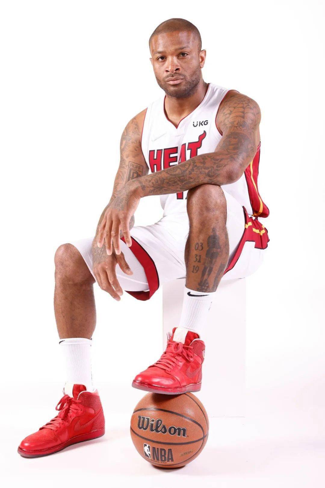 人物｜NBA媒体日余波延续，被反复讨论，更衣室氛围或成决定性因素，体坛热度继续上扬