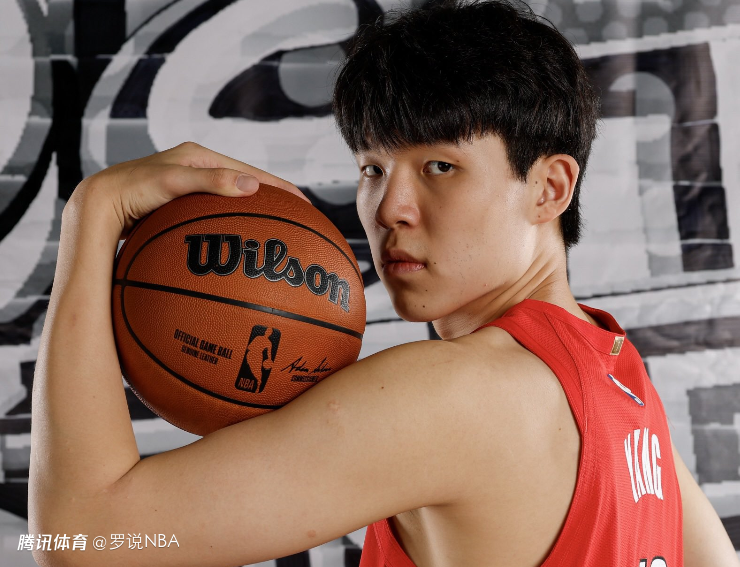快讯｜NBA训练营话题全面铺开，前景更受关注，球队轮换雏形开始显现只是第一层看点，场内外都有故事