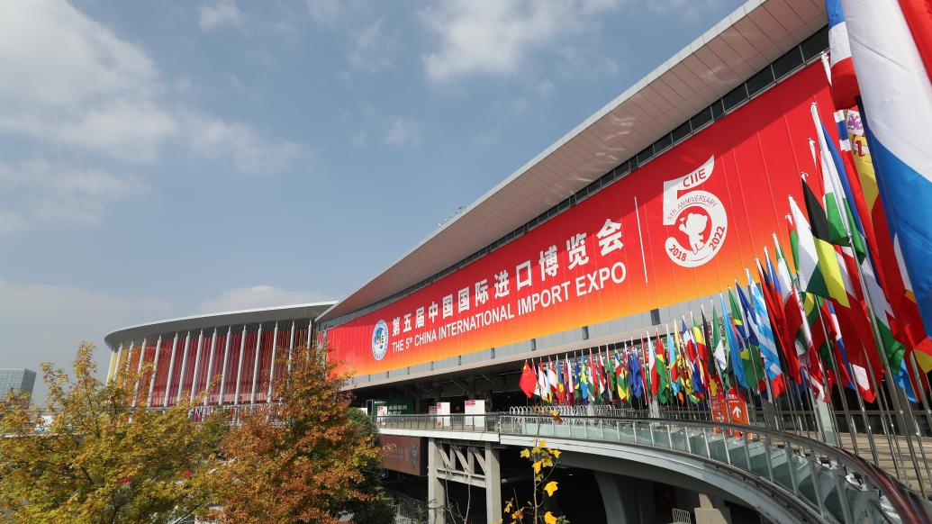 深一度｜秋季体育档全面展开，热度走高，职业联赛和季后赛同步抢镜，让讨论更具体，体坛热度继续上扬