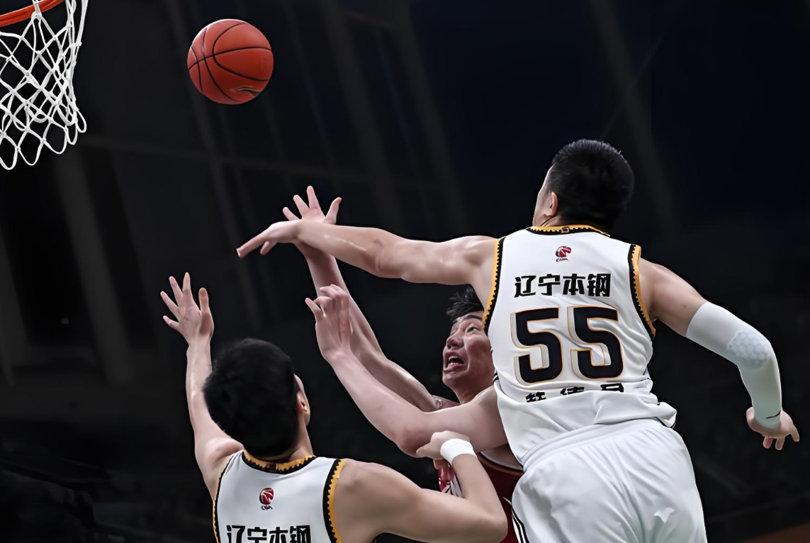 战报｜CBA新赛季备战持续推进，不缺故事线，外援配置和本土核心受到关注同步升温，球迷讨论提前升温