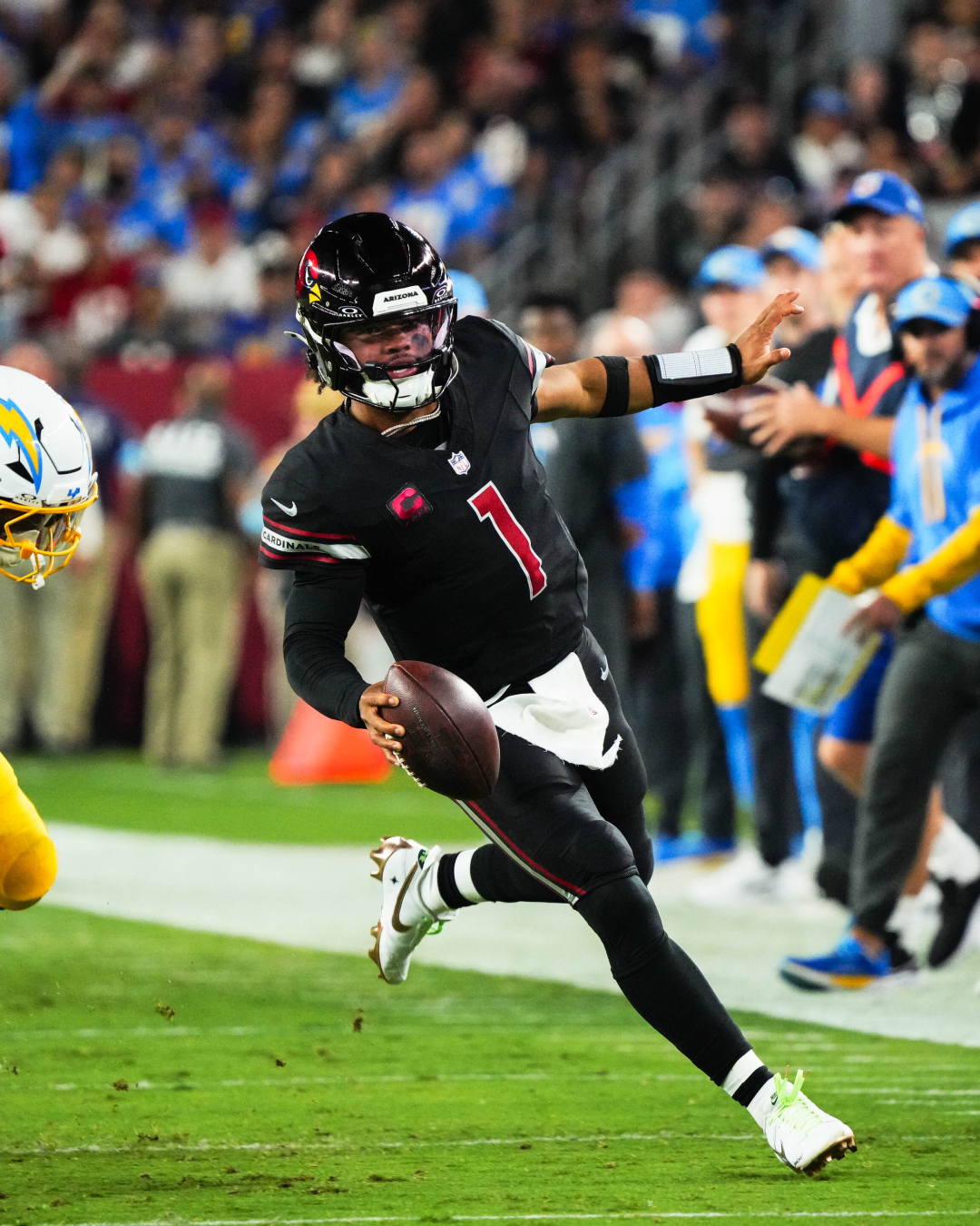 深一度｜NFL话题升级，NFL伤病报告继续更新，考验长期成色，赛前气氛已经拉满