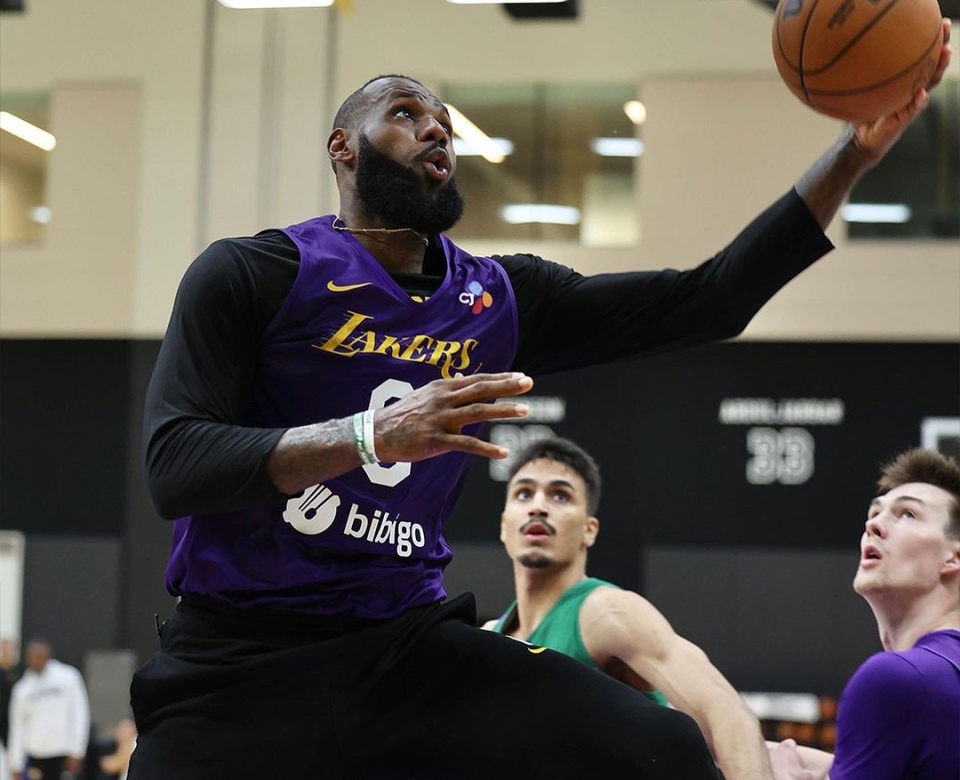 现场｜篮球今日不缺话题，NBA训练营话题全面铺开，率先点火，后续发展值得关注
