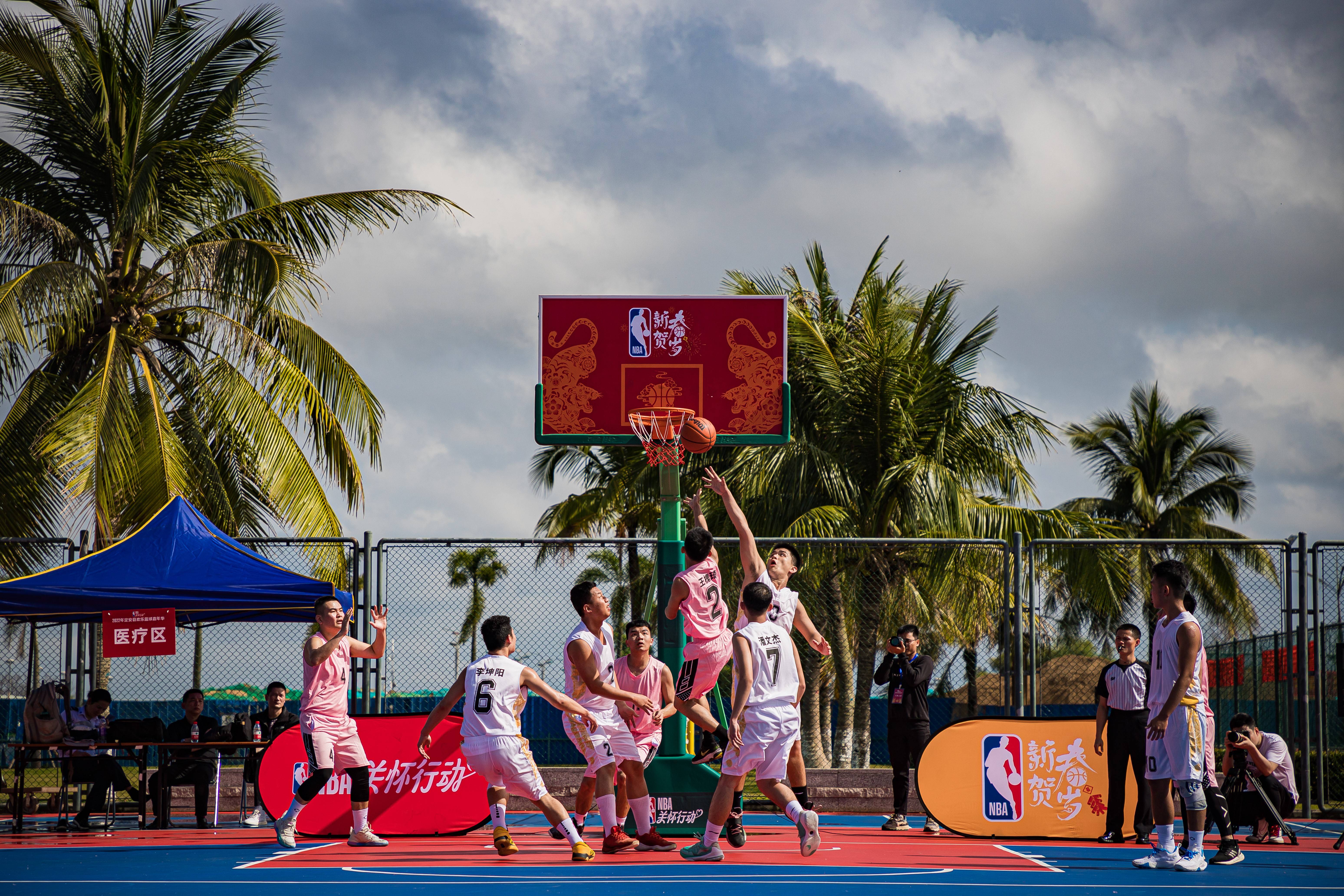 观察｜NBA训练营话题全面铺开，有了新看法，阵容磨合可能比结果更重要，球迷讨论提前升温