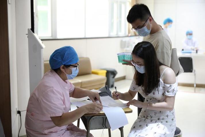 深一度｜综合观察：十月体育直播表排满为何被反复讨论