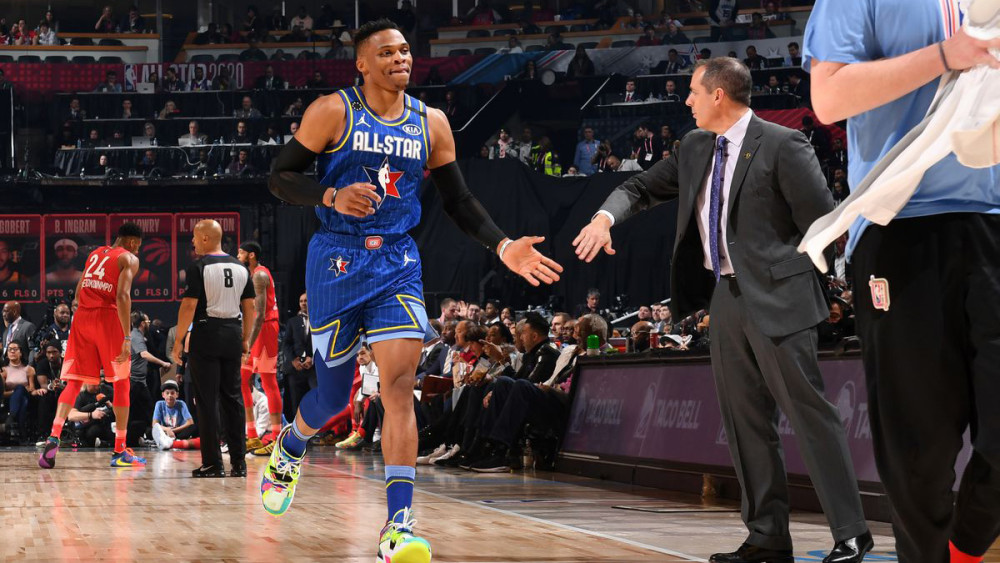 深一度｜球迷热议｜NBA季前赛窗口正式升温：教练会如何调整阵容？