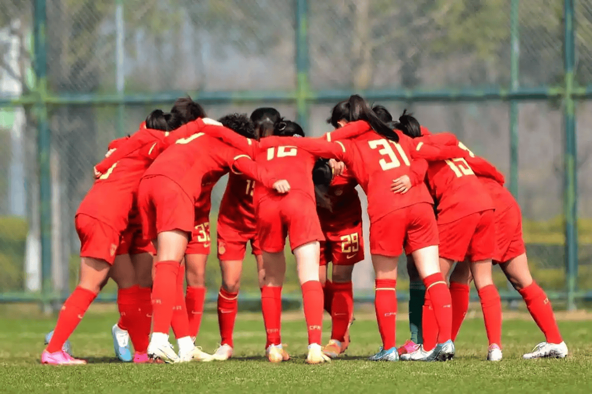 战术板｜女足俱乐部赛事曝光增加：教练会如何调整阵容？