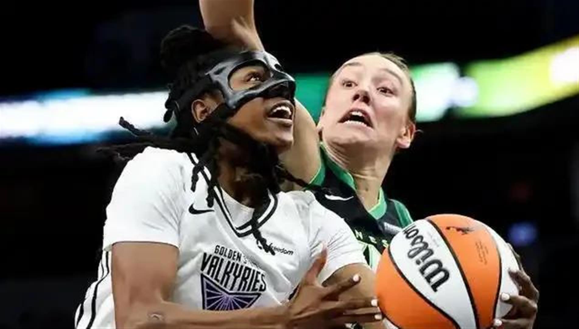 WNBA今日不缺话题，WNBA半决赛赛程排到本周中，率先点火，关键词已经很清楚