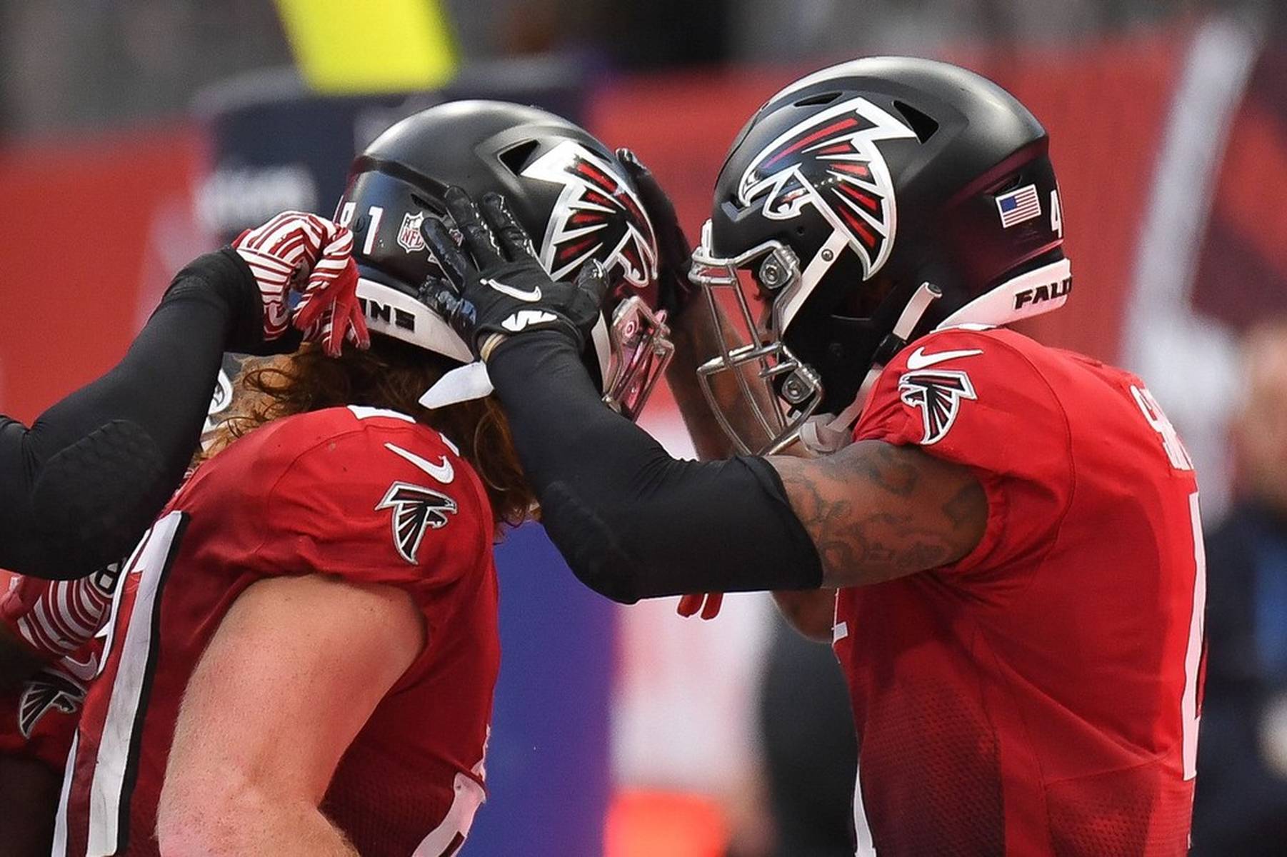 观察｜猎鹰客场挑战圣徒，成为今日NFL焦点，周一夜赛登陆新奥尔良，球迷讨论提前升温
